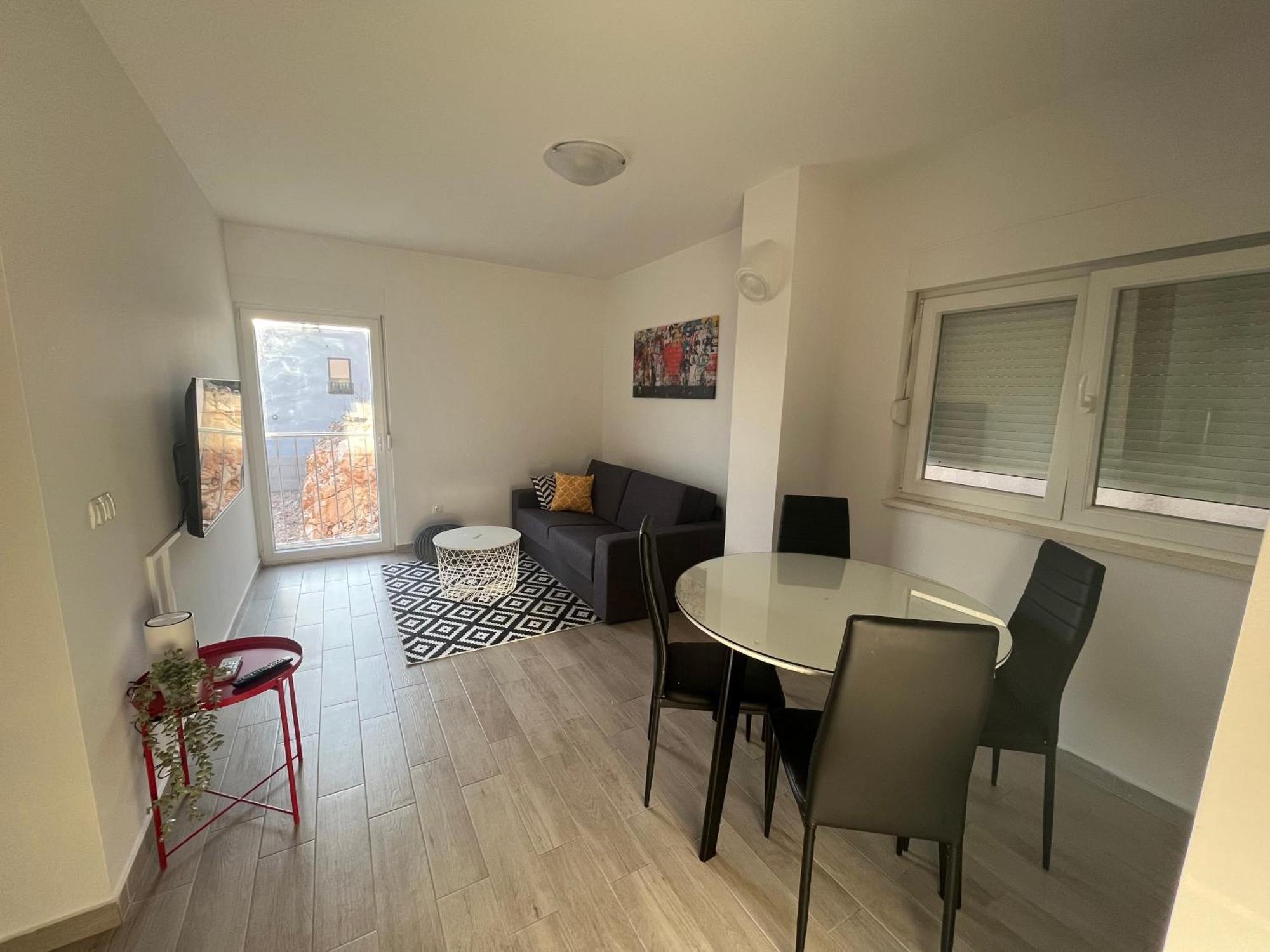 Apartment Charlie Komarna Dış mekan fotoğraf
