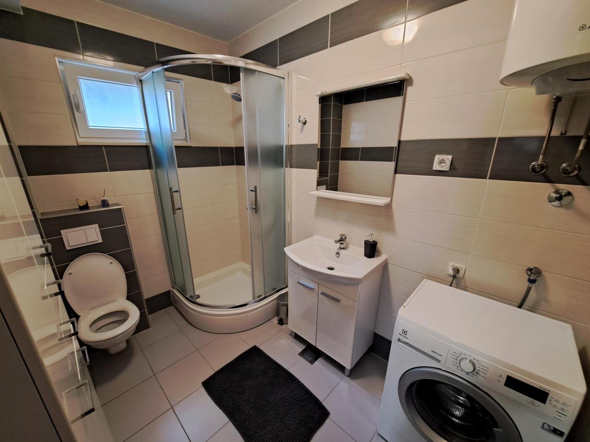 Apartment Charlie Komarna Dış mekan fotoğraf